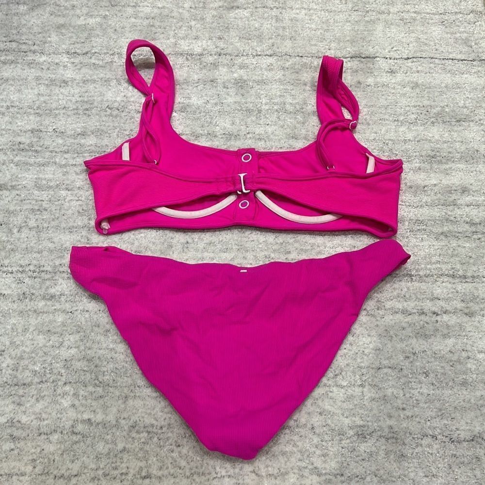 Pink bikini - Picture 4 of 5